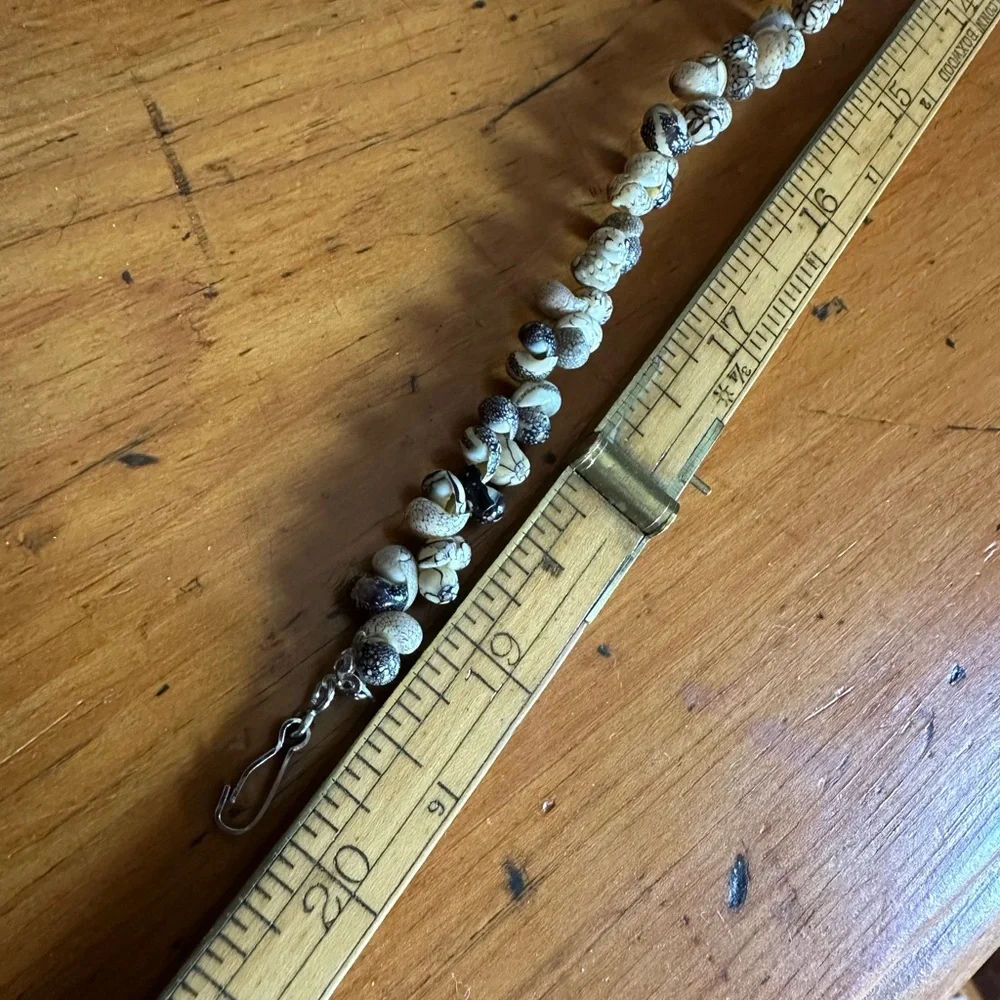Intricate Australian Shell Lei
